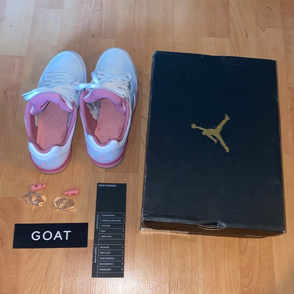 Air Jordan 5 Retro Low (GS) - Picture 4 of 5